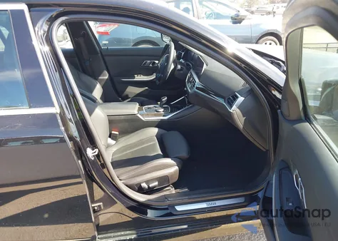 2022 BMW 330I z USA, uszkodzony, nr VIN 3MW5R1J00N8C53880